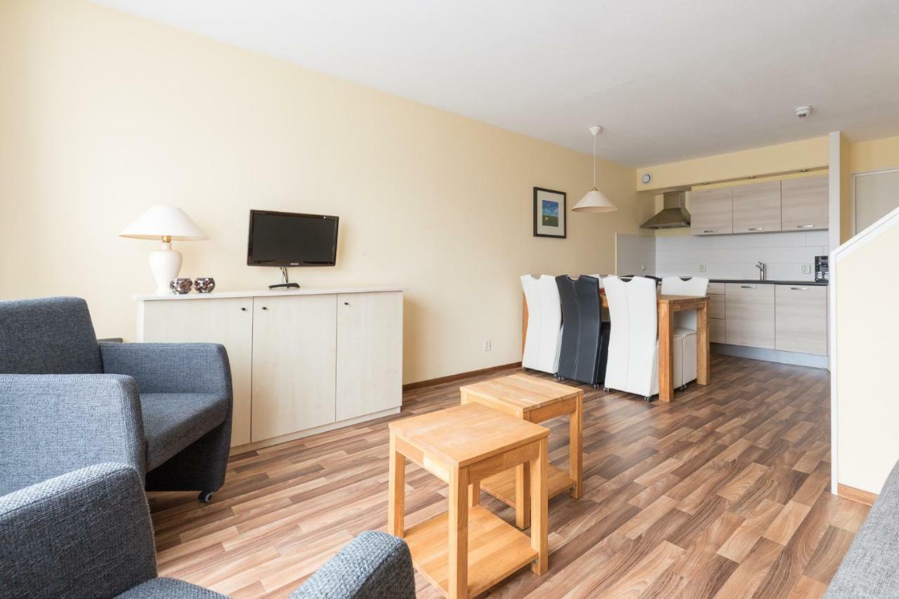 הולום Appartement De Vrijbuiter, Resort Amelander Kaap מראה חיצוני תמונה