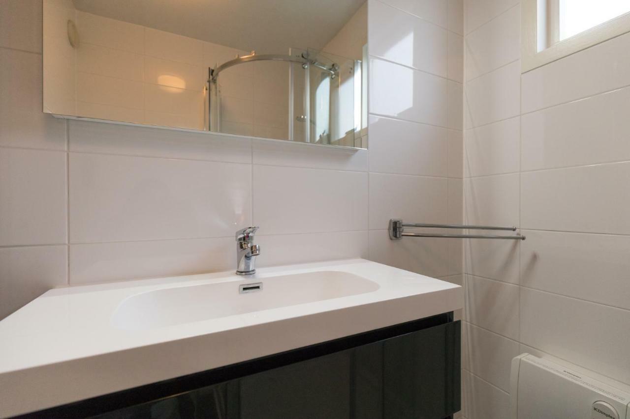 הולום Appartement De Vrijbuiter, Resort Amelander Kaap מראה חיצוני תמונה